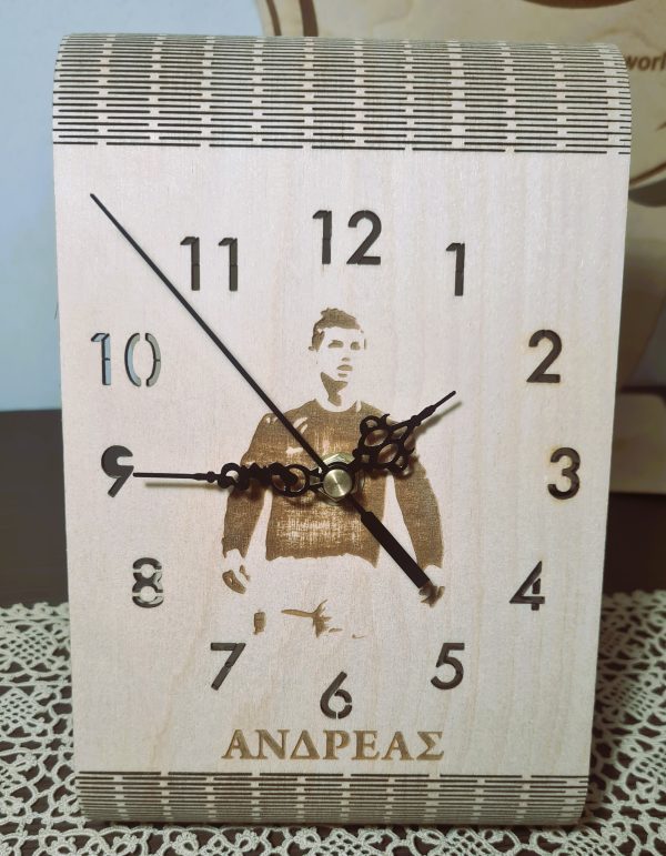 Ξύλινο ρολόι με τον Ρονάλντο