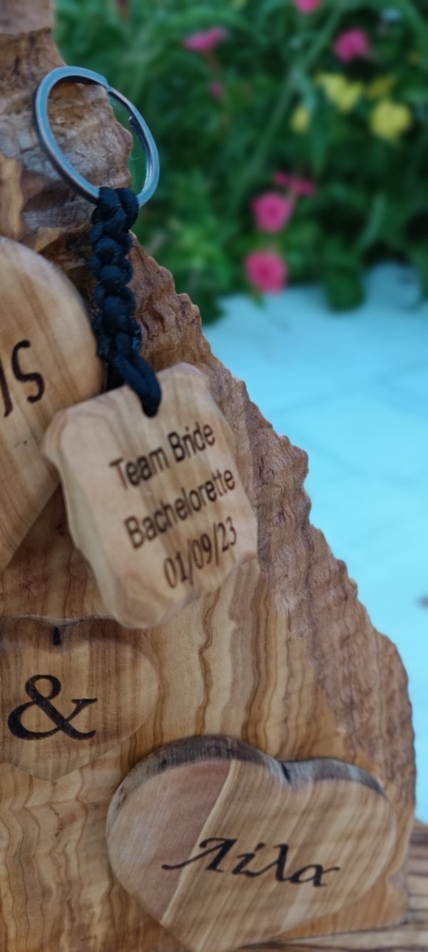 Ξύλινο μπρελόκ ελιάς "TEAM BRIDE" - Image 4