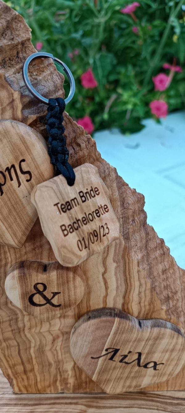 Ξύλινο μπρελόκ ελιάς "TEAM BRIDE" - Image 6